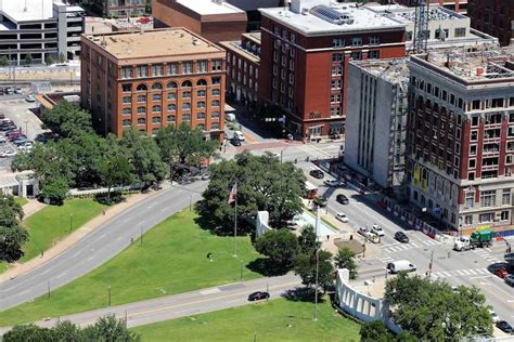 dealey plaza national historic landmark district|dealey plaza images.